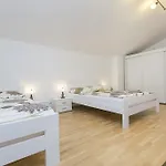 Haus In Istrien Direkt Am